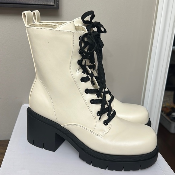 NEW Nine West White Combat Platform Boots - Picture 1 of 9
